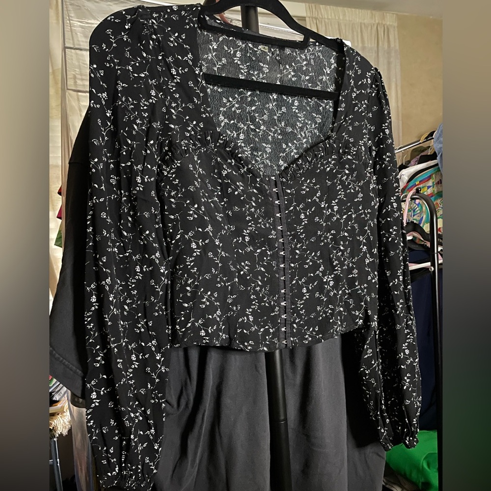 Black Floral Long Sleeve Top